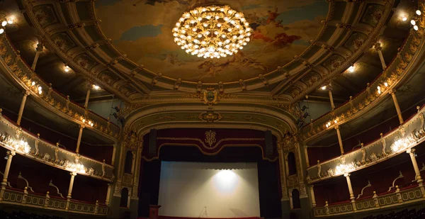 Belo teatro velho na Costa Rica — Fotografia de Stock