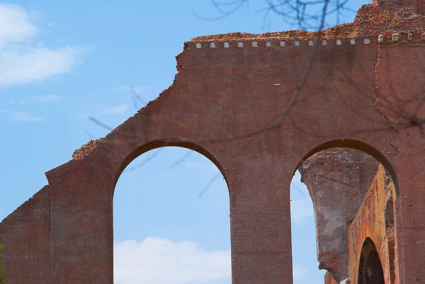 As ruínas romanas de atichnye em Roma, Itália . — Fotografia de Stock