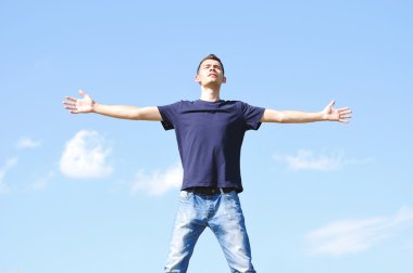 genç çocuk özgürlük