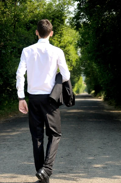 Homem de negócios andando — Fotografia de Stock