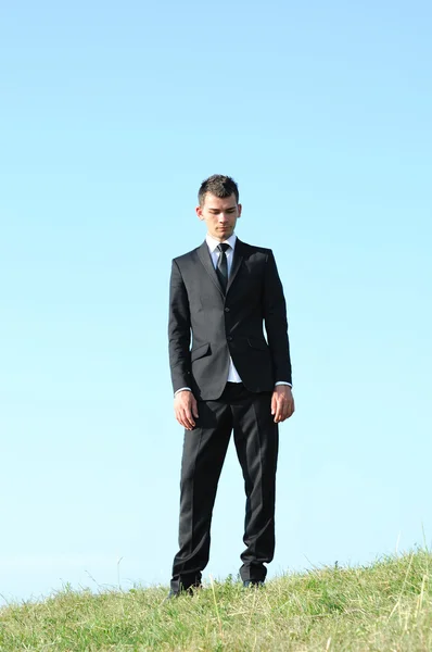 Biznes człowiek stojący — Zdjęcie stockowe