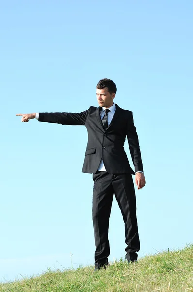 Obchodní muž stojící — Stock fotografie