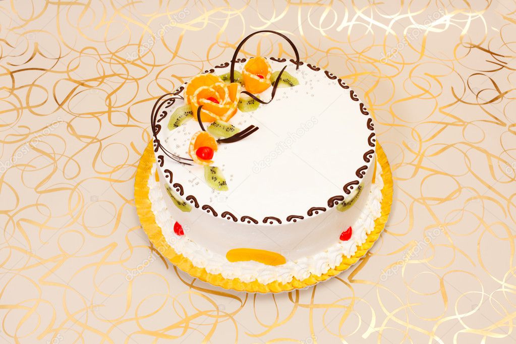 White cake with fruits