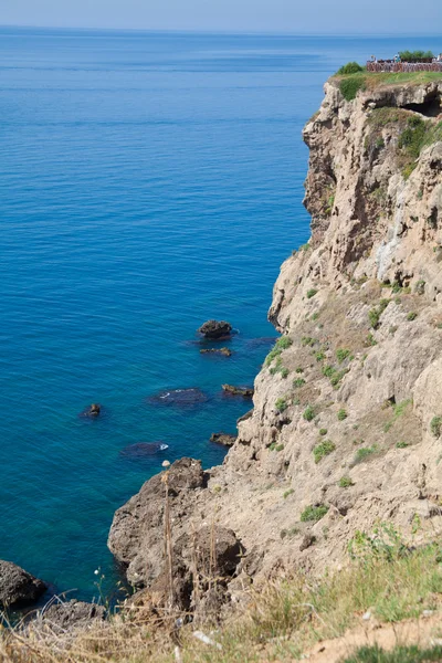 bir rock ile deniz manzaralarına