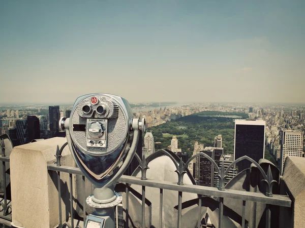 双筒望远镜和中央公园 — 图库照片