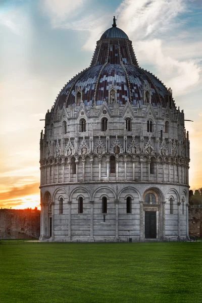 Baptistério de Pisa, Toscana, Itália — Fotografia de Stock