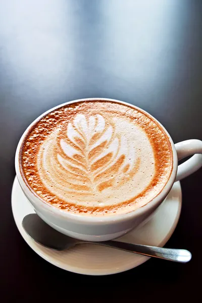 Kaffee mit Schaumkunst — Stockfoto