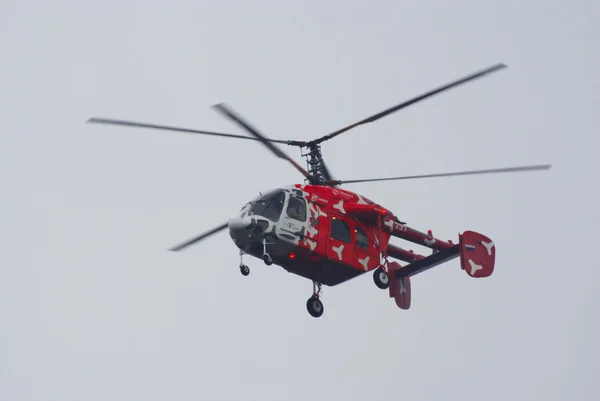 Hubschrauber vom Typ ka-226t — Stockfoto