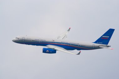 Tu-214OH airliner clipart