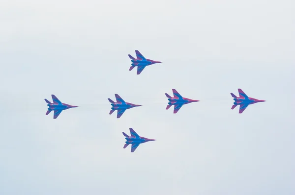 Avions MiG-29 de l'équipe d'affichage Strizhi — Photo