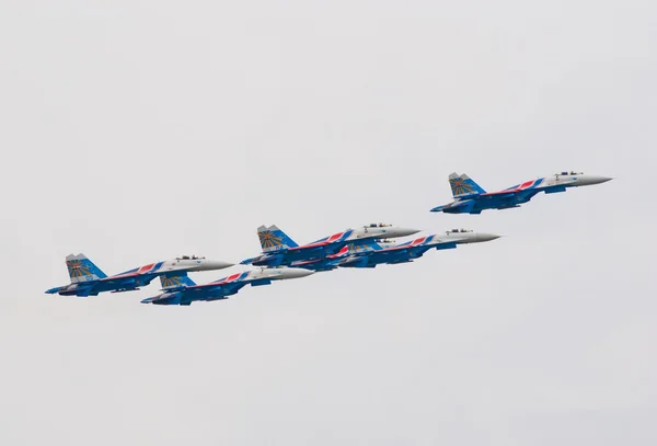 Su-27's från russkie vityazi Visa team — Stockfoto