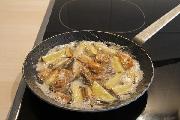 Stekt potatis — Stockfoto