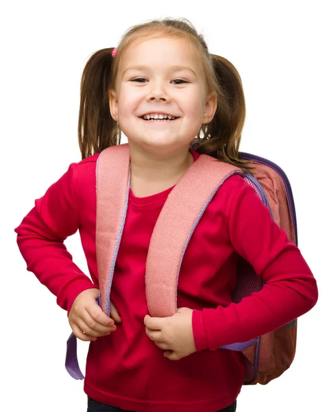 Sırt çantası ile sevimli bir kız öğrenci portresi — Stok fotoğraf