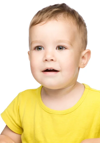 Küçük şirin bir çocuğun portresi. — Stok fotoğraf