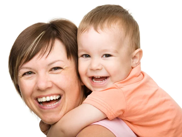 Anne ile mutlu oğul portre — Stok fotoğraf