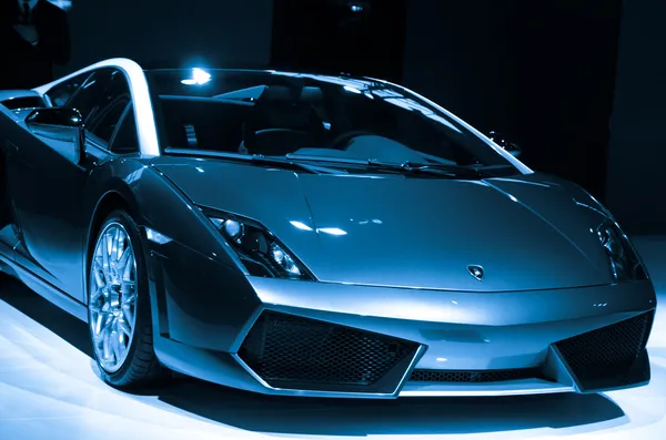 Lamborghini sport autó a kijelzőn — Stock Fotó
