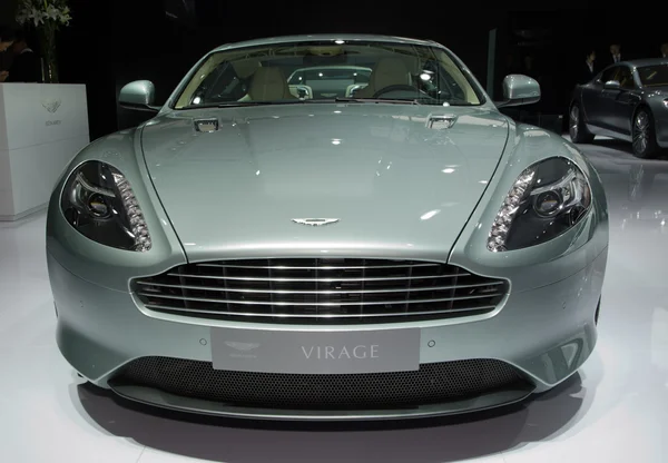 Aston Martin Virage carro esporte em exposição — Fotografia de Stock