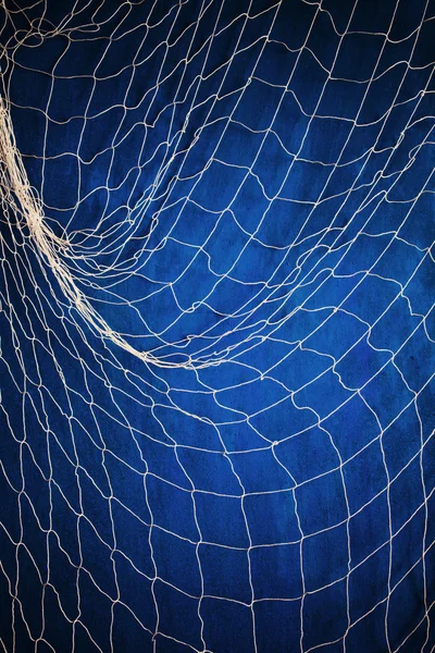 Net di dinding biru — Stok Foto