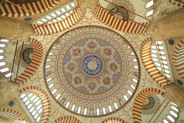 Insidan av selimiye mosque — Stockfoto