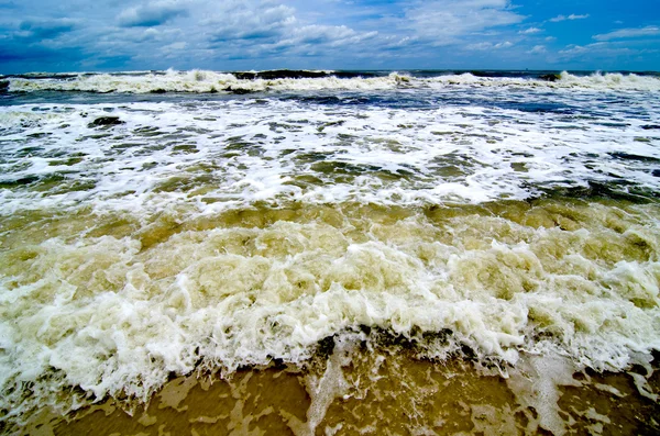 海岸に熱帯嵐 ロイヤリティフリーのストック画像