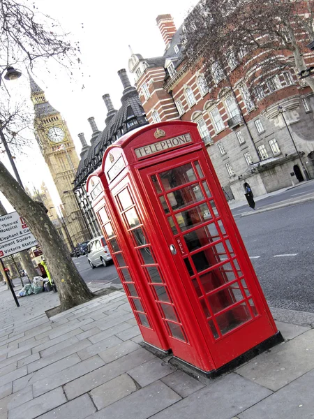 Τηλεφωνικά κιβώτια στο Λονδίνο — Φωτογραφία Αρχείου
