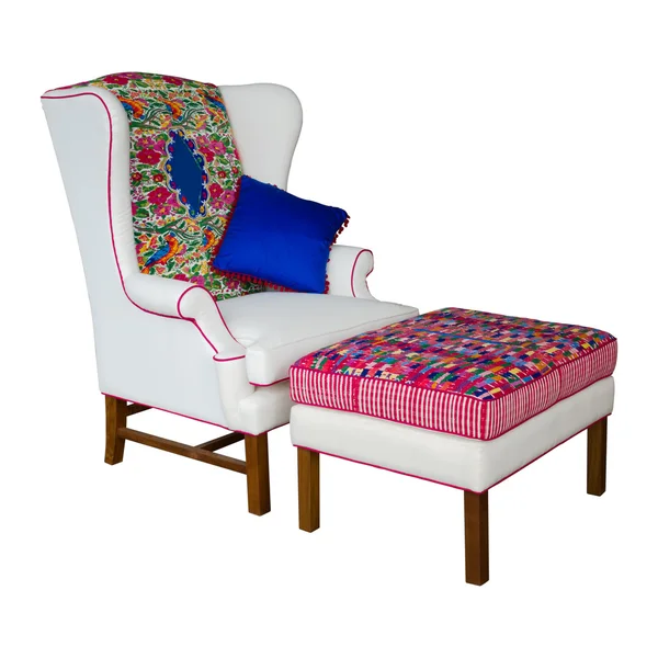 Кресло и стул из белой ткани — стоковое фото