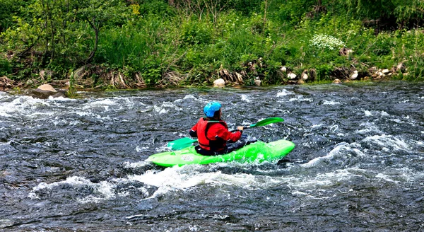 Kayak verde — Foto Stock
