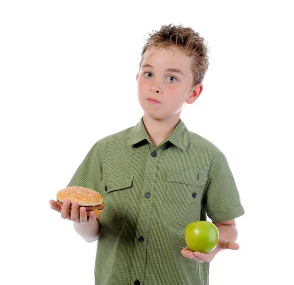 小男孩吃汉堡包 — 图库照片