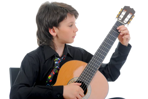 小男孩的音乐家演奏吉他 — 图库照片