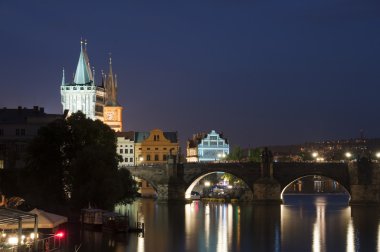 Karlov Köprüsü, Prag.