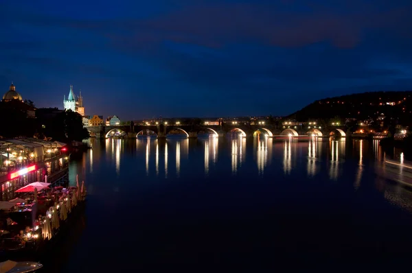 Karlov 橋、プラハ. — ストック写真