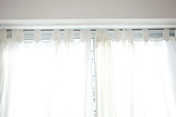 Fondo de las cortinas a la luz del sol — Foto de Stock