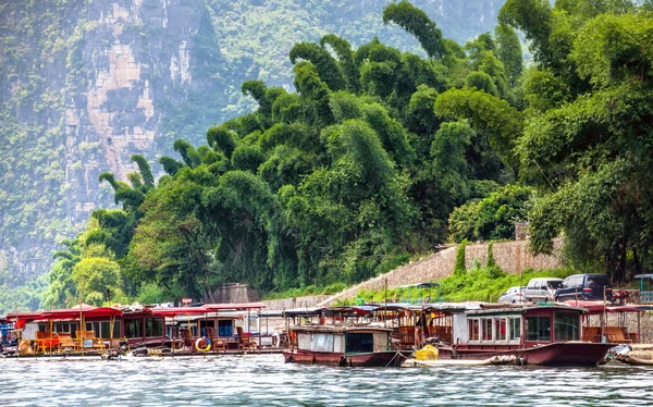 桂林の川でボート遊び — ストック写真