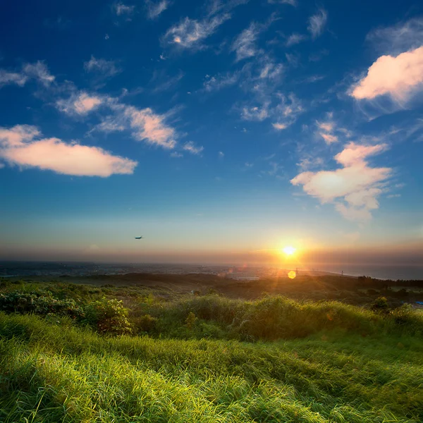 Прекрасний краєвид на захід сонця — стокове фото