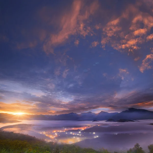 Jinlong mounain sunrise, Tayvan — Stok fotoğraf