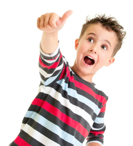 Malý chlapec ukazuje palcem nahoru gesto — Stock fotografie