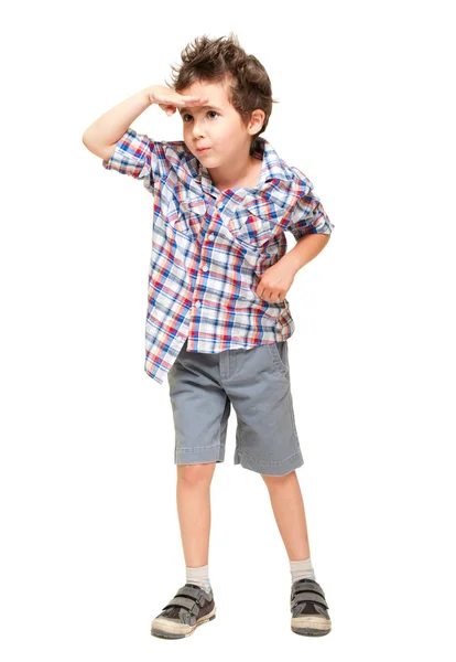 Kleine jongen op zoek naar met visor hand — Stockfoto