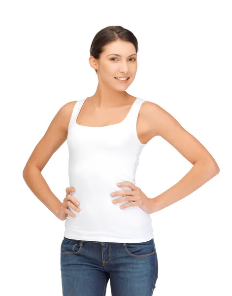 Femme souriante en t-shirt blanc vierge — Photo