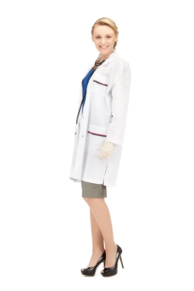 Attraente medico femminile — Foto Stock