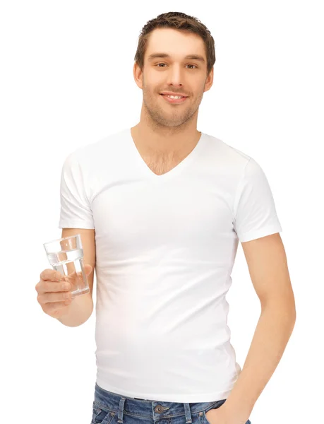 Hombre de camisa blanca con vaso de agua —  Fotos de Stock