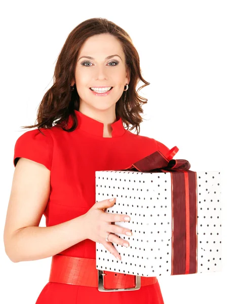 Ευτυχισμένη γυναίκα με κουτί δώρου — Φωτογραφία Αρχείου