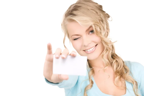 Счастливая девушка с визиткой — стоковое фото