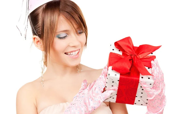 Chica de fiesta con caja de regalo — Foto de Stock