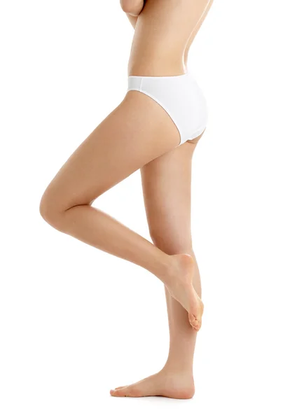 Beine und Oberkörper im weißen Bikini-Höschen — Stockfoto