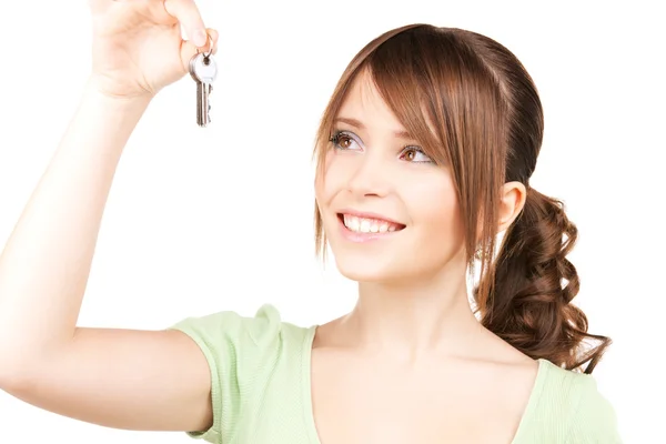 Szczęśliwa nastolatka dziewczyna z kluczami — Zdjęcie stockowe