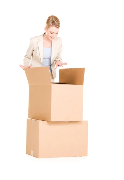 Mujer de negocios con cajas — Foto de Stock