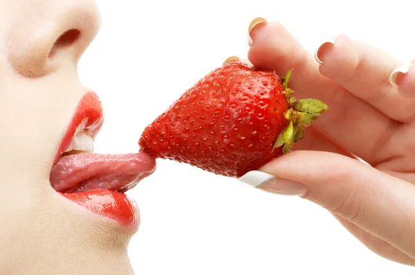 Erdbeere, Lippen und Zunge — Stockfoto