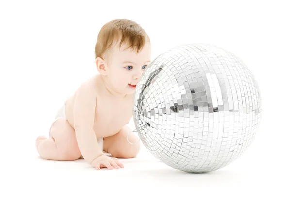Förtjusande baby pojke med stor discokula — Stockfoto