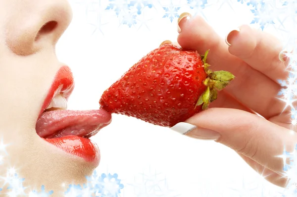 イチゴ、唇、舌 — ストック写真