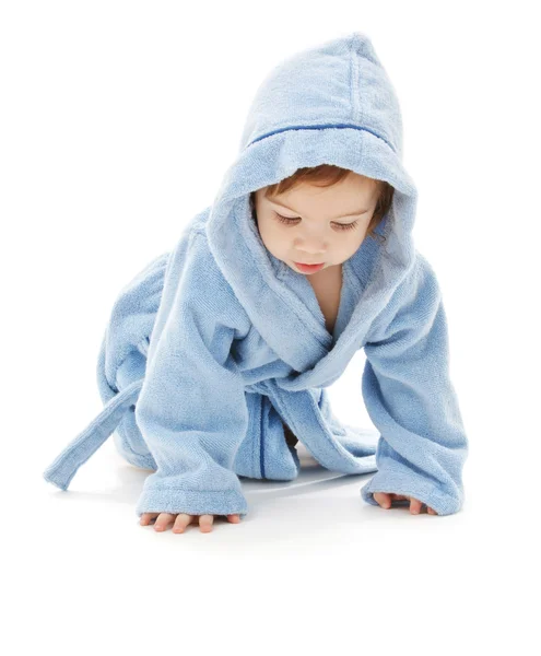 Мальчик в синем халате — стоковое фото